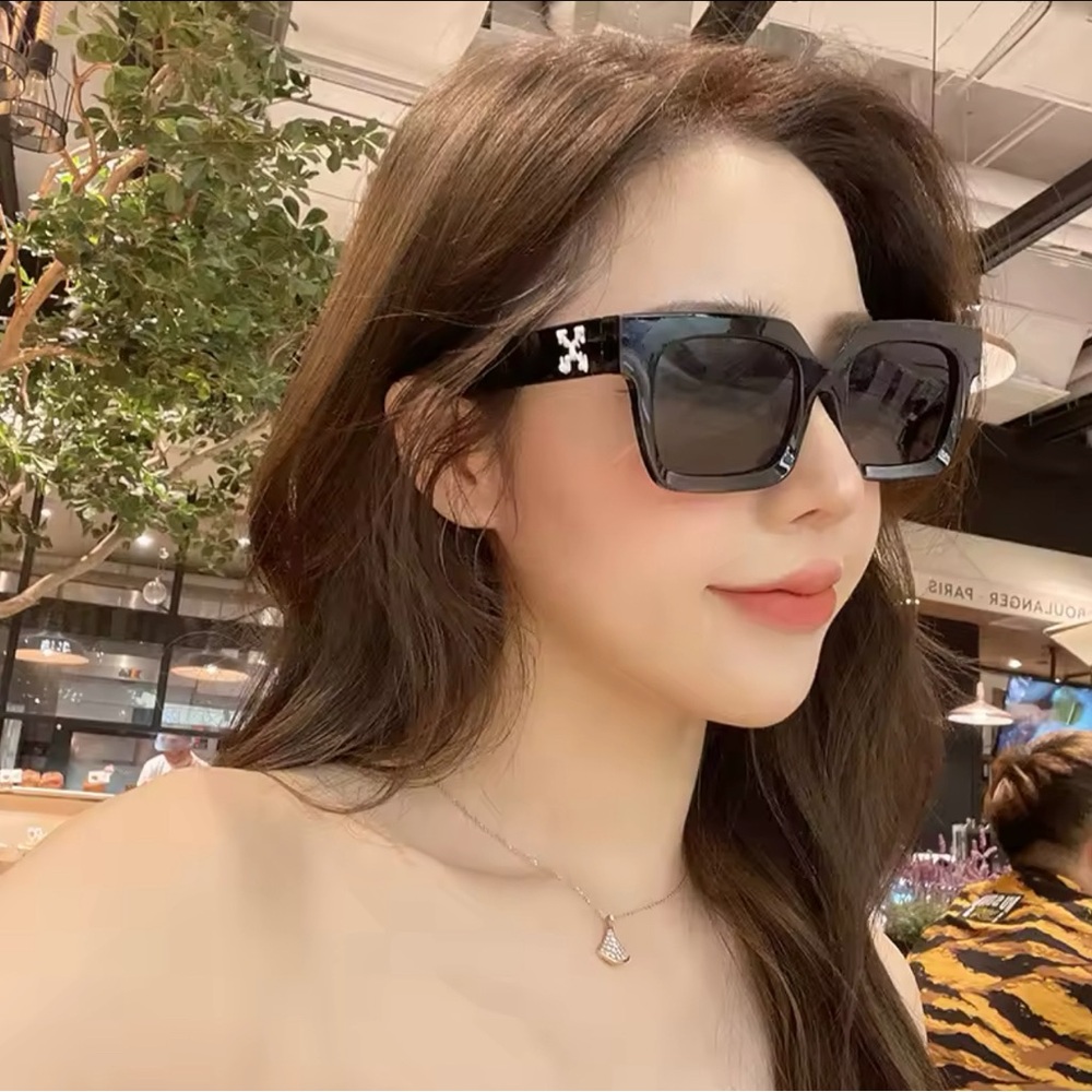 Stylish Black Sunglasse